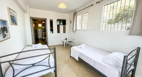 Seafront Apartments - Image 2