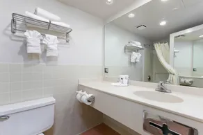 Studio 6 Suites Lake Havasu City AZ - Image 2