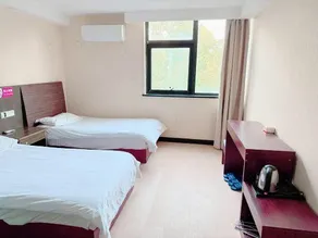 Huile Holiday Hostel - Image 4