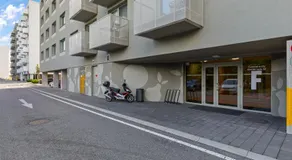 luxury apartment - Image 4
