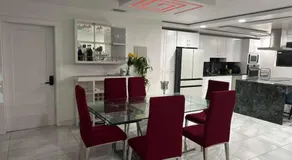 Luxury 4BR Villa Hot Tubs Billiard & Private Gym - Image 1