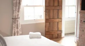 Bulls Head Inn Rooms - Image 4