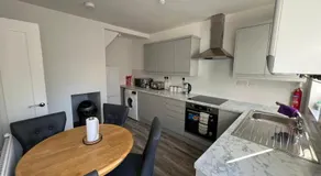 Cosy home near NEC, BHX Bullring & Solihull - Image 3