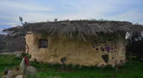 Hobbit House - Image 5