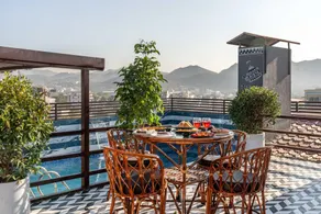The Royal Galaxy - Hotel in Fateh Sagar Rd - Image 2