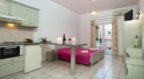 Philippos Kassiopi Apartments - Image 5