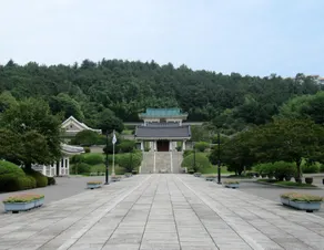 Busan Oncheonjang Cube - Image 3