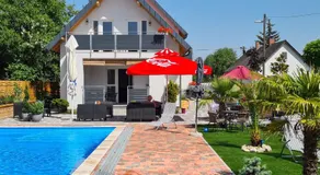U8 apartmanház - Image 3