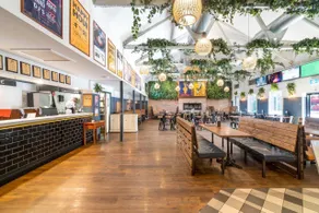 Sydney Junction Hotel - Image 3