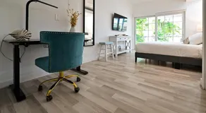 D' Mauchi Waterfront House - Image 4