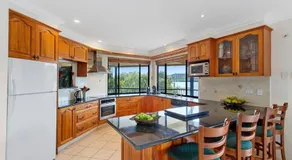 Waterfront, Deep Water Pontoon, views to Straddie - Image 3