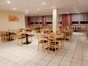 Opal Hotel - Image 5