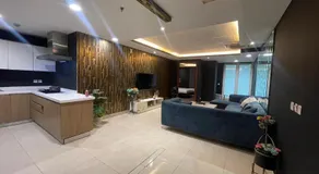 Luxury one bed Apartment in Gold Crest Mall And Residency DHA Lahore - Image 4