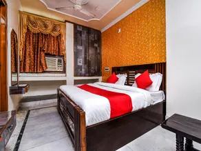 OYO Forever Banquet & Rooms - Image 2