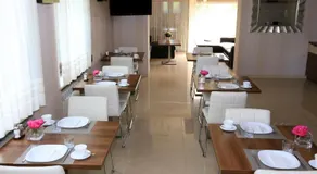 10 Bed And Breakfast - Image 2