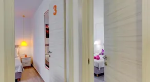 Coloured rooms - Image 2