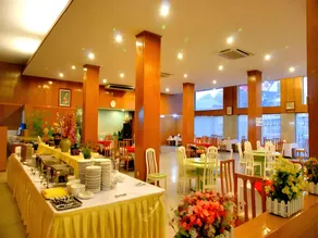 Pacific Hotel - Image 3