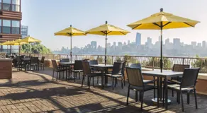 Global Luxury Suites at Hoboken Waterfront - Image 5