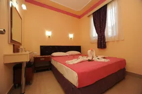 Sayanora Hotel & Park - Image 2
