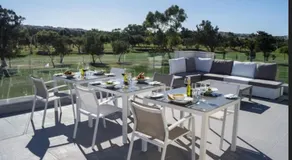 Violet Apartments - Image 2