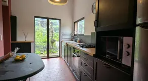 Maison de famille entre mer & collines - Charme, citronniers et tranquillité - accès marche et sentier 3 min - Image 3