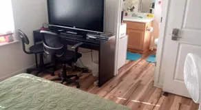 Room in Campbell with Own Bthrm - Image 2