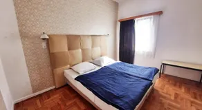 Central Room - Image 2