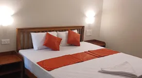 Lake Park Poovar - Image 3