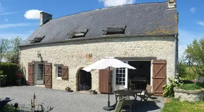 Normandieheritage14 COTTAGE DU MARAIS OMAHA BEACH DDAY Tour guide E-bike Hiking - Image 3