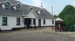 The Wandering Donkey Guest House - Image 4