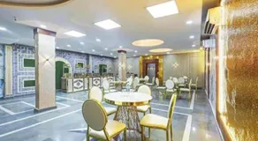 Hotel Vibe Blue Sec 70, Near Kailash Hospital & Sec 61 -52 Metro - Image 4