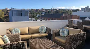 XQ Collection La Casa De Frida - Modern Studio with Balcony - Image 4