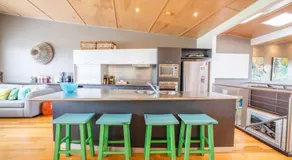 Saltwater 5 - sleeps 8 - close to Main Beach - Image 4
