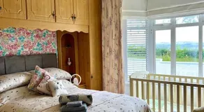 The Myles' Self-Catering Cottage - 4 Stars - Image 2