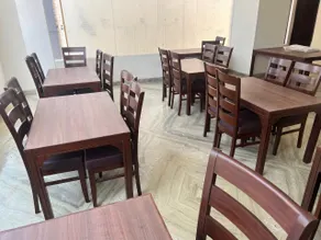 Hotel Blessing Inn - Image 5