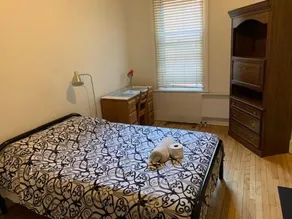Bedroom in shared apartment - Image 4