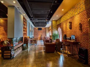 James Joyce Coffetel Qufu Long-distance Bus Station - Image 2