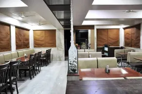 Hotel Aryaa Regency - Image 4