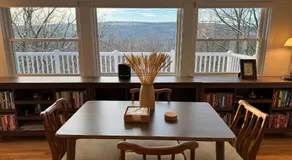 Cozy 3BR Home - Hudson Valley views near Woodbury Commons - Image 3