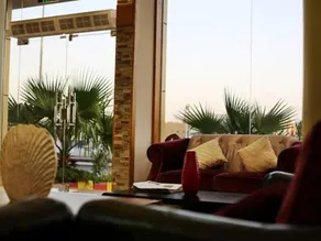 Avenue Tree Apartment - Image 3