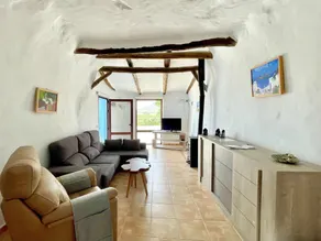 Cave House in Cullar near Historic Centre - Image 2