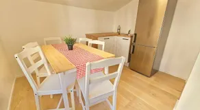 Traditional Old Town Apartment - Image 4