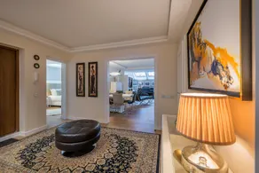 Hills Park Luxury Apartment - Image 3