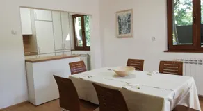 The Yellow House - Image 5
