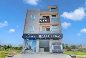 Hotel O Regal - Image 5