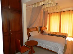 J-frigh Hotel - Image 2