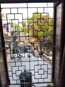 Homely 2BHK Flat in Dhakuria, South Kol for family - Image 5