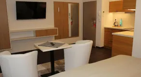 Apartments 461 - Image 3