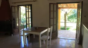 Zeus Greekgod Apartments - Image 3