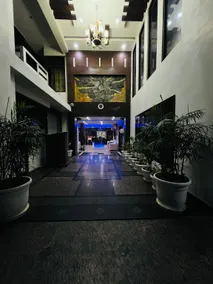 Hotel Park Plaza - Image 2